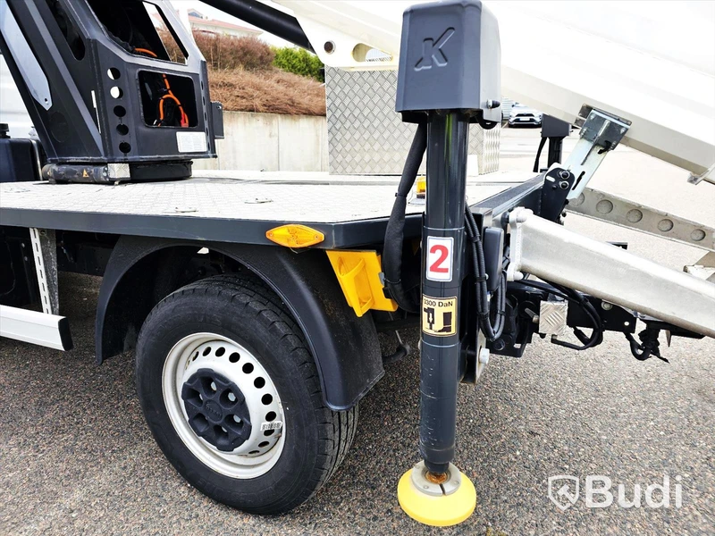 Lätt lastbil Iveco Daily 35S14S | Skylift klubb | Endast 428 mil