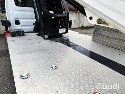 Lätt lastbil Iveco Daily 35S14S | Skylift klubb | Endast 428 mil