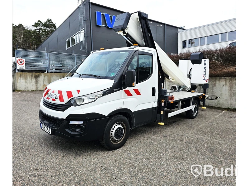 Lätt lastbil Iveco Daily 35S14S | Skylift klubb | Endast 428 mil
