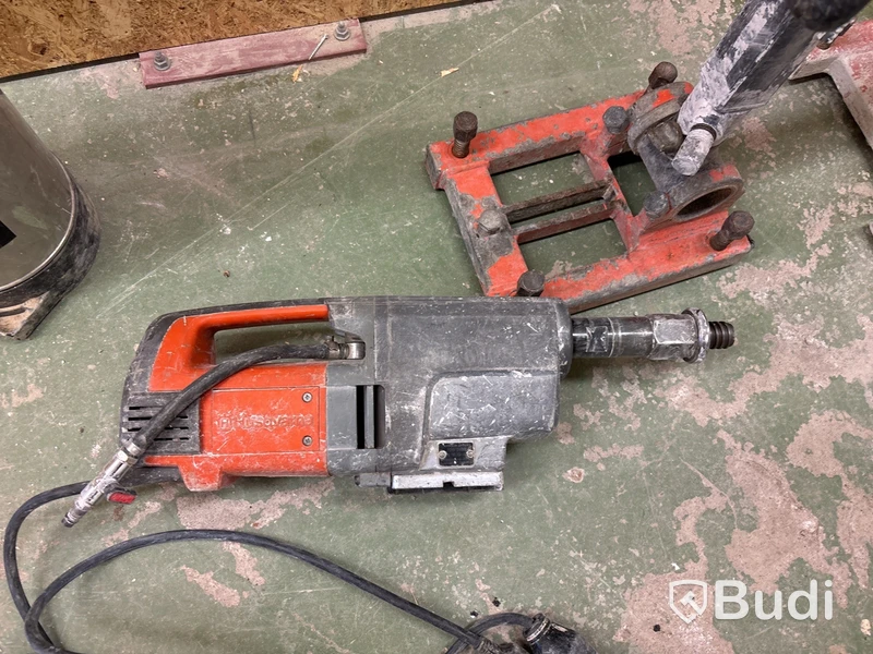 Kärnborrmaskin med stativ, Husqvarna