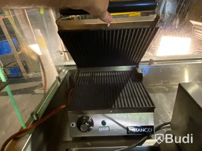 Kylbänk, korvgrill med mera