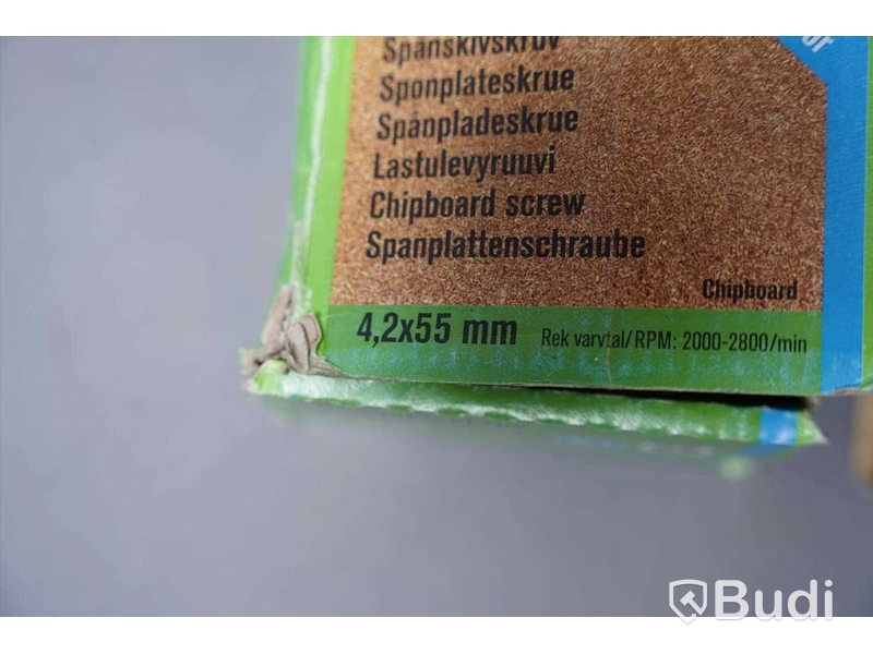 Rullbandad spik & blandade skruvar- Senco 3,1x22 mm, Essve spånskivskruv, Essve gipsskruv.