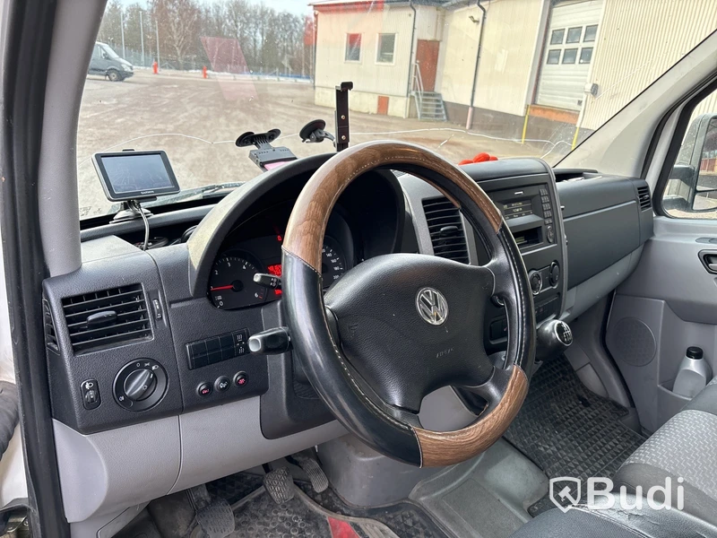 Volkswagen Crafter 35 volymskåp med bakgavellyft 2.0 TDI (163hk) -2014 EXPORT