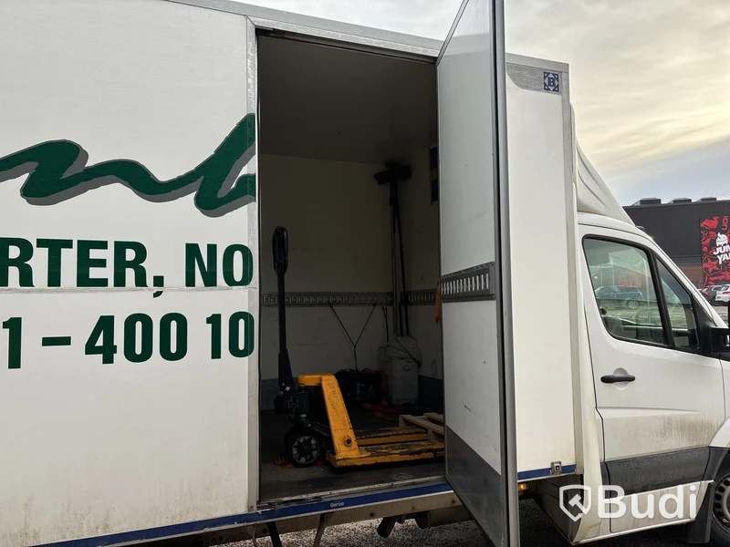 Volkswagen Crafter 35 volymskåp med bakgavellyft 2.0 TDI (163hk) -2014 EXPORT