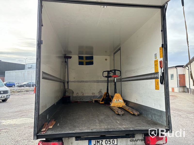 Volkswagen Crafter 35 volymskåp med bakgavellyft 2.0 TDI (163hk) -2014 EXPORT