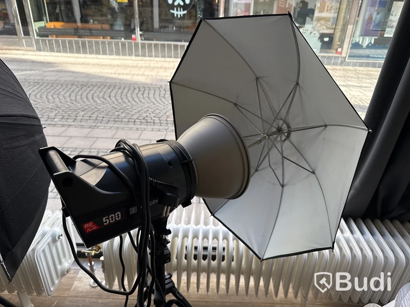 3 st fotoblixtar elinchom 500 med stativ