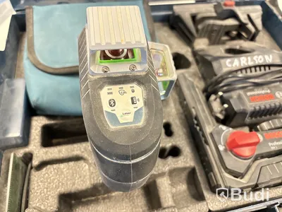 Korslaser Bosch med stativ.