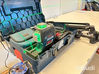 Korslaser Bosch med stativ.
