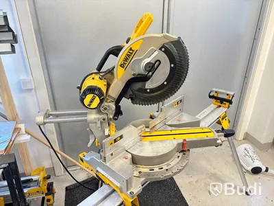 Kap & gersåg DeWalt med stativ.