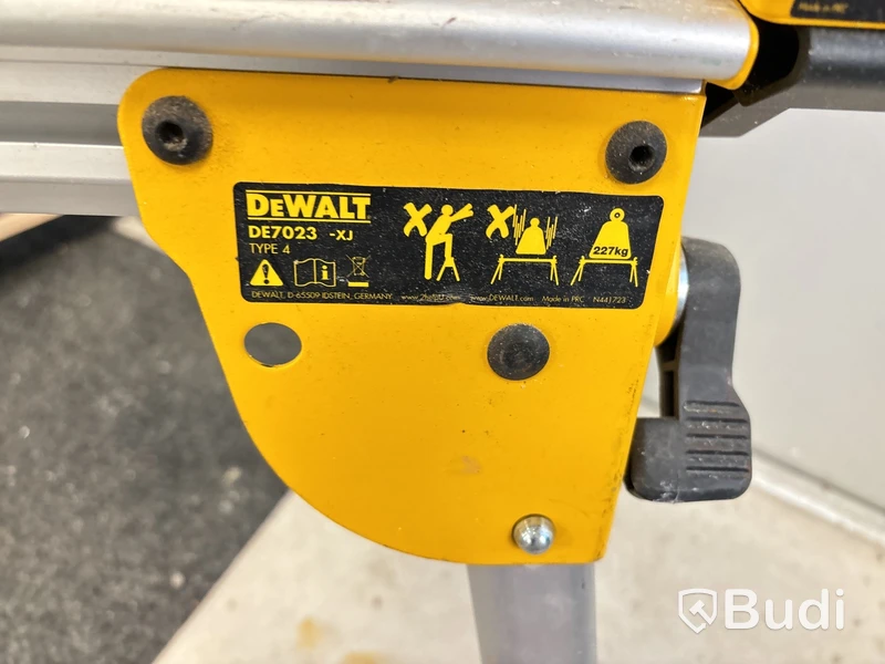 Kap & gersåg DeWalt med stativ.