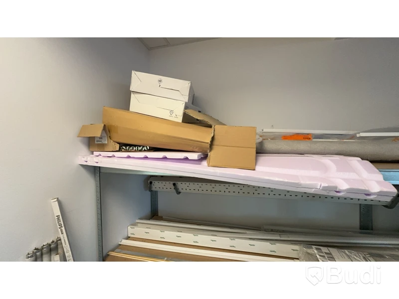 El och byggmaterial m.m. Stort Parti.