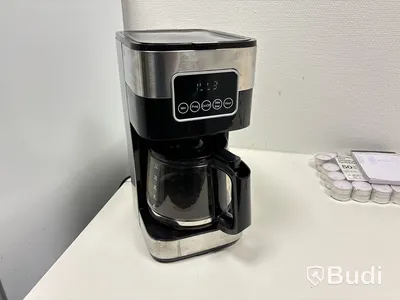 Matrumsmöbler, mikros, kaffebryggare m.m.