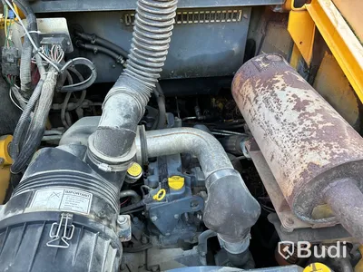 Kompaktlastare Gehl 6640 Turbo med redskap.