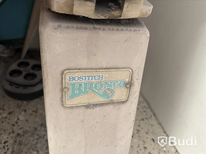 Bostich trådhäft