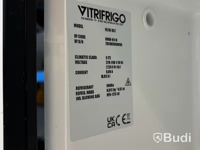 Kaffemaskin Jura Giga X8c och mjölkkyl Vitrifrigo FG10i DGT 4L, 2023
