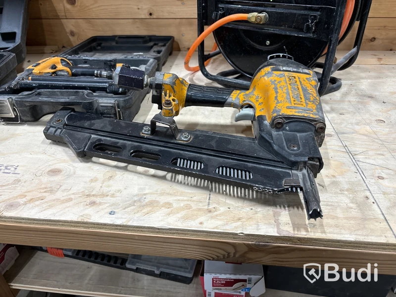 3 st Bostitch spikpistoler m.m.
