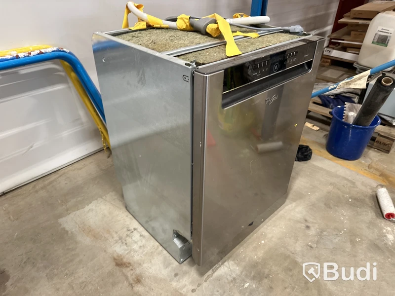 Diskmaskin Whirlpool.