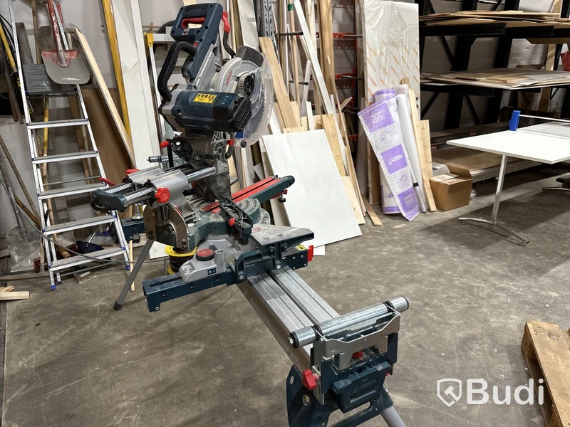 Bosch kap- & gersåg med stativ