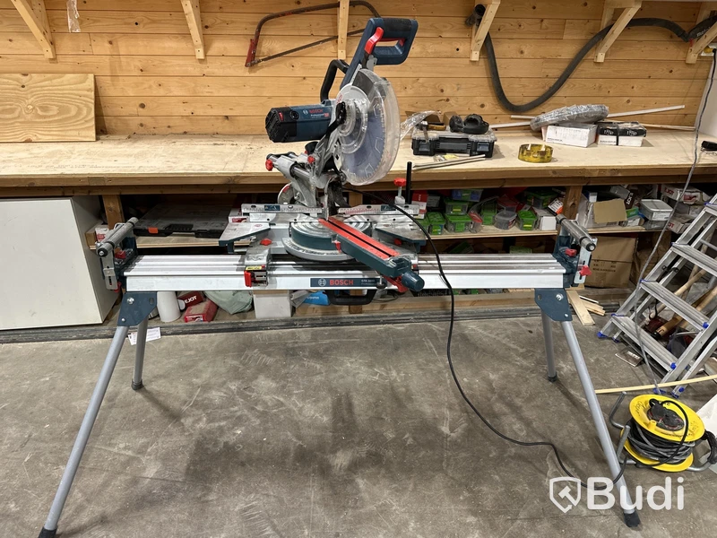 Bosch kap- & gersåg med stativ