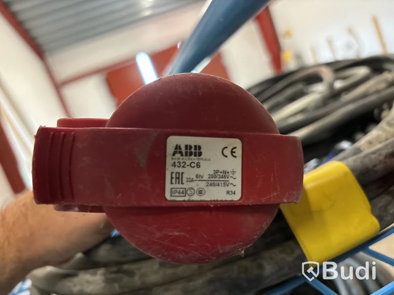 Vagn med skarvkablar 400 V