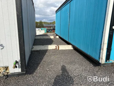 Parti med betongbalkar 12 st