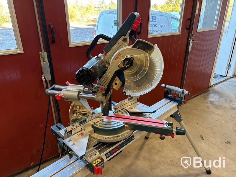 Kap- & gersåg med stativ, Bosch