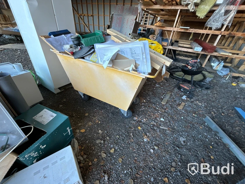 Ställningsdelar, byggmaterial m.m.
