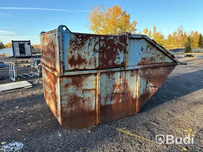 Sopcontainer med luckor