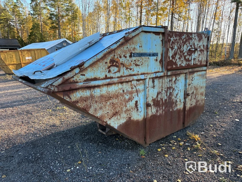 Sopcontainer med luckor