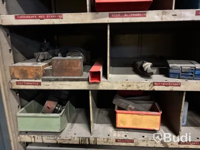 Verktygsskåp & vagn med innehåll