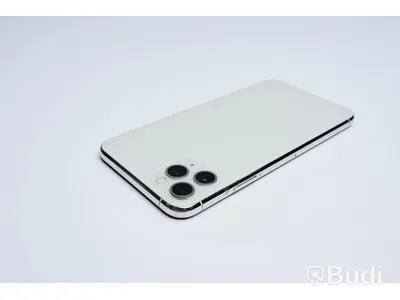 iPhone 11 Pro Max - 256 GB, White, Apple. 90 procent batterihälsa, minimalt slitage, repa skärm.