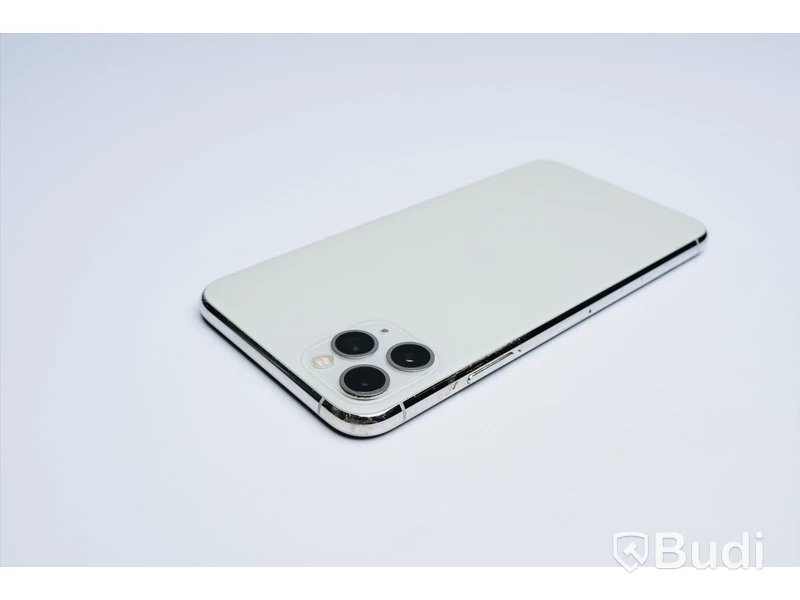 iPhone 11 Pro Max - 256 GB, White, Apple. 90 procent batterihälsa, minimalt slitage, repa skärm.