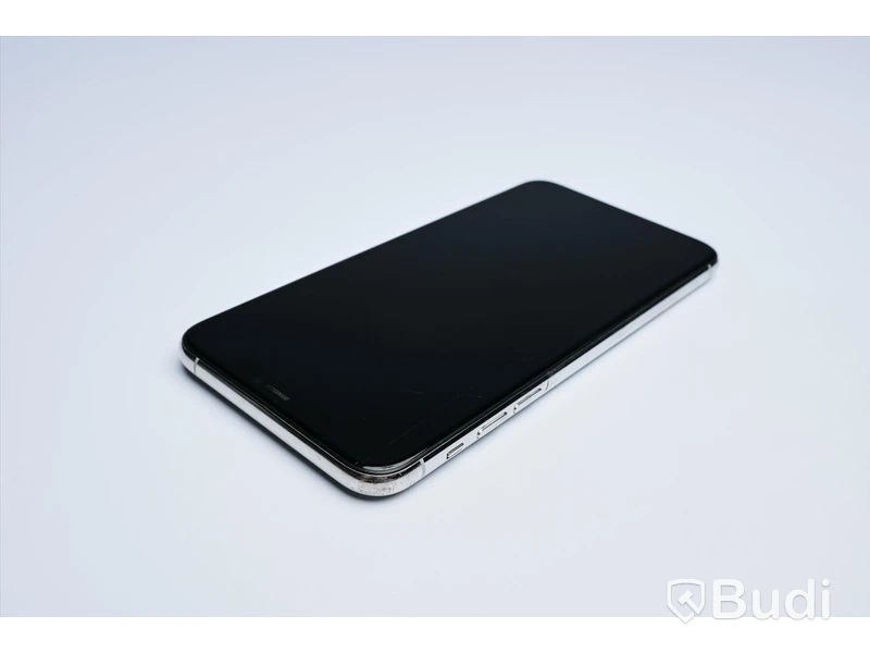 iPhone 11 Pro Max - 256 GB, White, Apple. 90 procent batterihälsa, minimalt slitage, repa skärm.