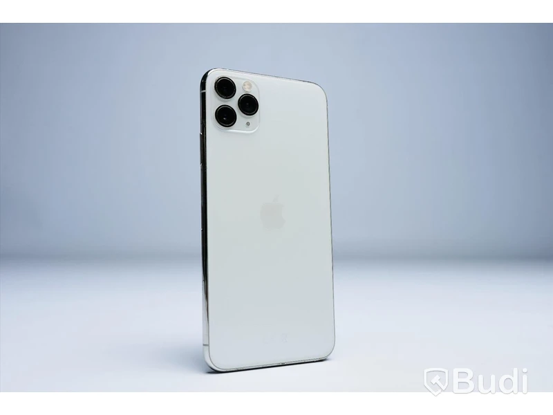 iPhone 11 Pro Max - 256 GB, White, Apple. 90 procent batterihälsa, minimalt slitage, repa skärm.