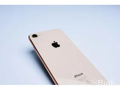 iPhone 8 - 64 GB, Rose Gold, Apple. 99procent batterihälsa, slitage, repor, sprucken skärm.