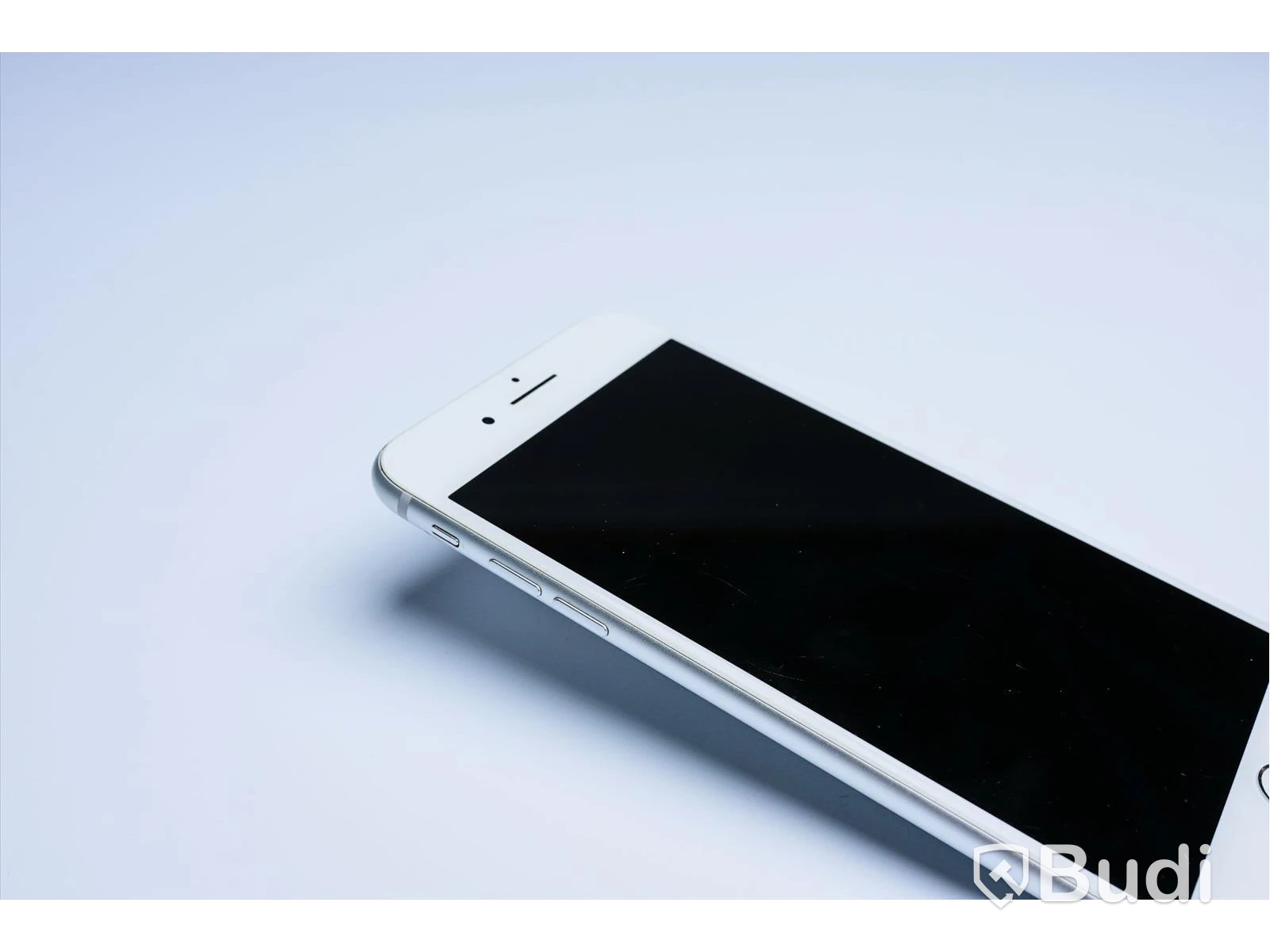 iPhone 8 Plus - 64 GB, White, Apple. 86 procent batterihälsa, mindre slitage.