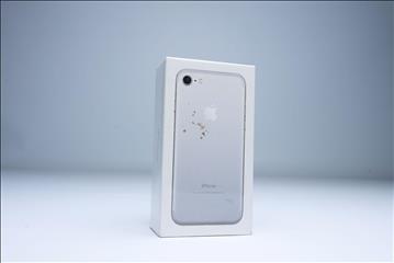 iPhone 7 - 32 GB, Silver, Apple. Ny, Obruten förpackning.