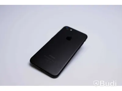 iPhone 7 - 32 GB, 89 procent batterihälsa, minimalt slitage. Begagnad.
