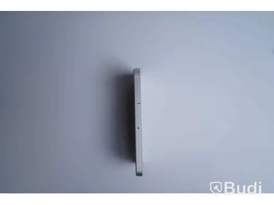 iPhone SE, 32 GB, Batterihälsa 93 procent