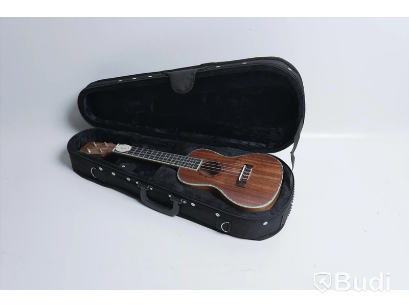 Kokio ukulele med case, mahogany
