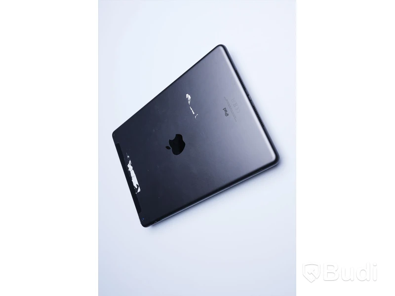 iPad - 7th Gen, 10.2 tum, A10 Fusion, 32 GB, Space Grey, Apple. Minimalt slitage, liten repa på baksida. Modell: MW6A2KN/A