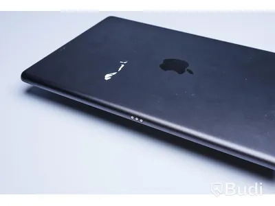iPad - 7th Gen, 10.2 tum, A10 Fusion, 32 GB, Space Grey, Apple. Minimalt slitage, liten repa på baksida. Modell: MW6A2KN/A