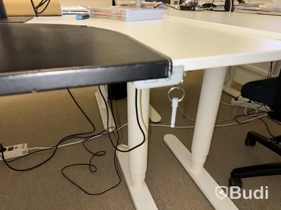Elektriskt höj- och sänkbart skrivbord 120x80