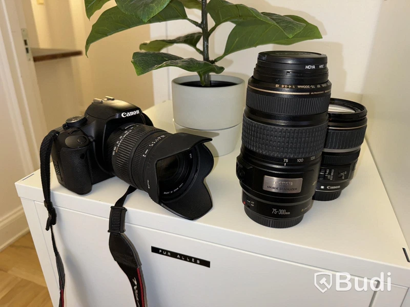 Kamera Canon 450D inkl. 3 objektiv och väska