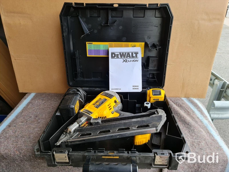 DeWALT DCN 692 P2 Spikpistol 1 batterier Nypris ca: 7,149SEK