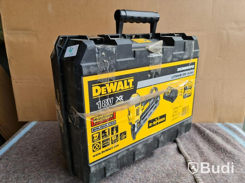 DeWALT DCN 692 P2 Spikpistol 1 batterier Nypris ca: 7,149SEK