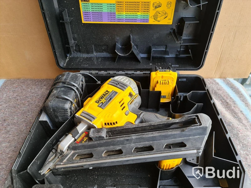 DeWALT DCN 692 P2 Spikpistol 1 batterier Nypris ca: 7,149SEK