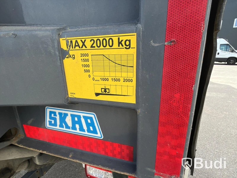 Lastbil Volvo FL -2020 | Höj- & sänkskåp | SKAB | Automat | Zepro