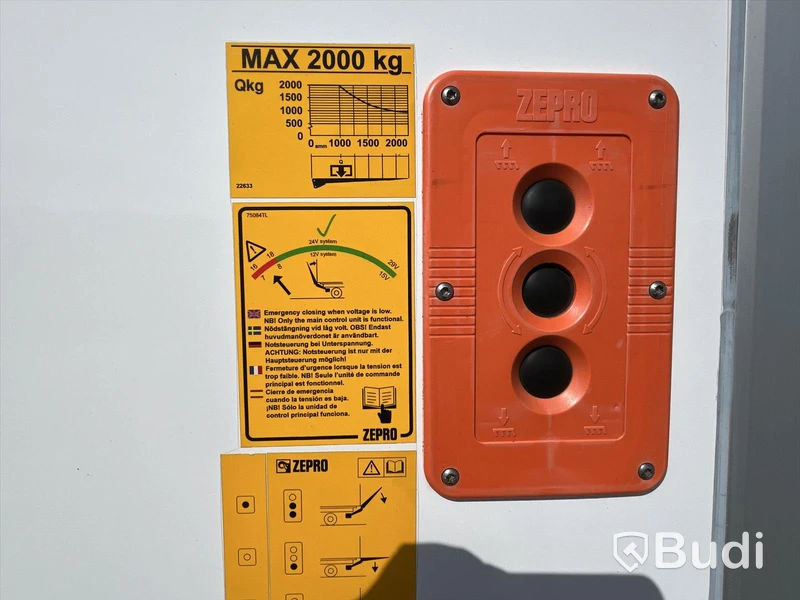 Lastbil Volvo FL -2020 | Höj- & sänkskåp | SKAB | Automat | Zepro