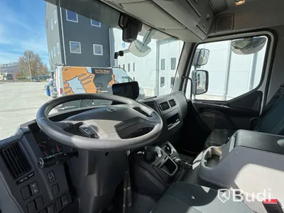 Lastbil Volvo FL -2020 | Höj- & sänkskåp | SKAB | Automat | Zepro